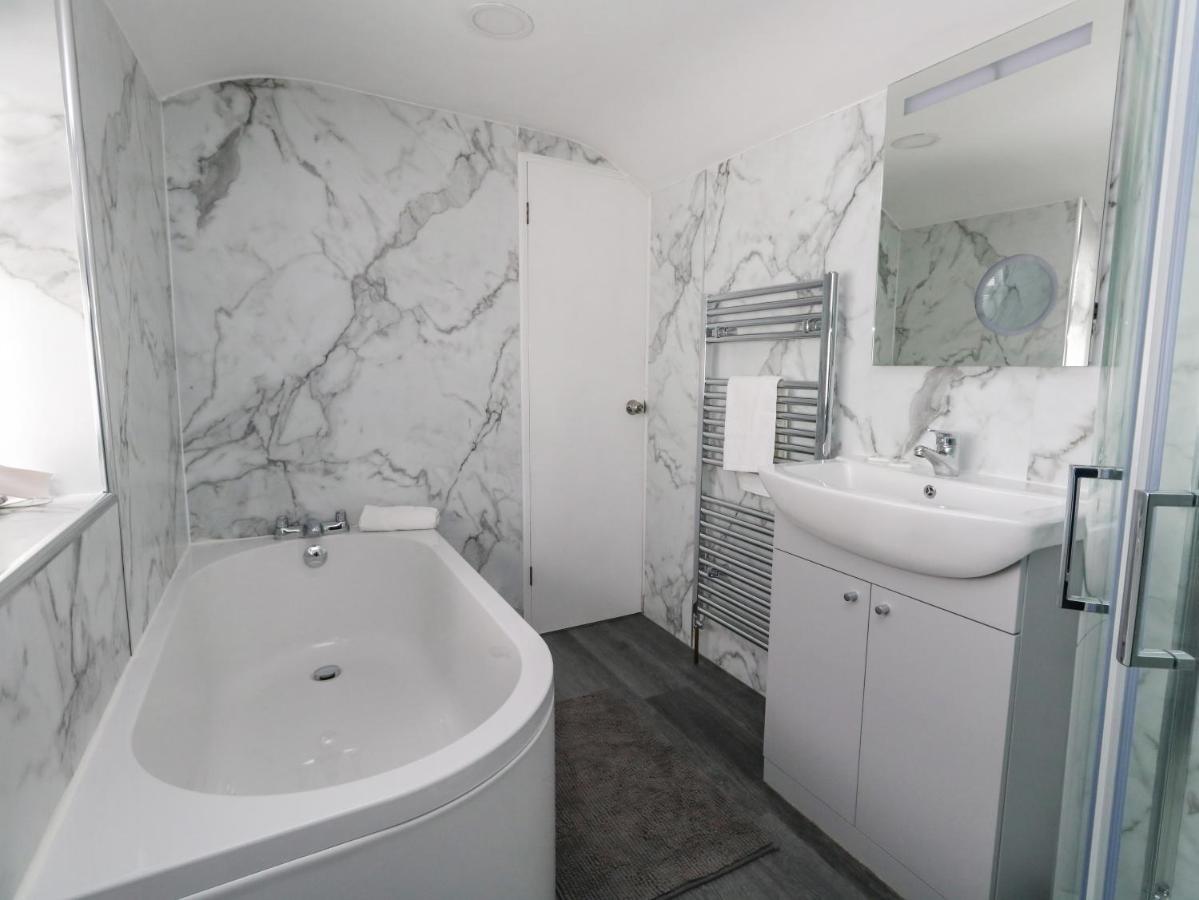 Day Cottage Weymouth Bagian luar foto